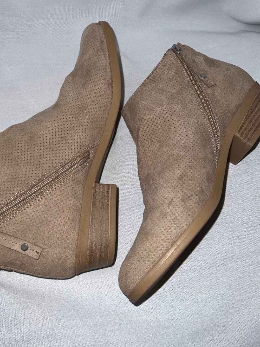 Dolcetta Daria Women’s Perforated Faux Suede Side Zip Booties Ankle Boots | Colo